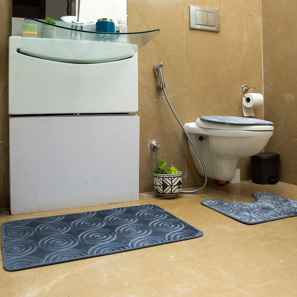 Luxe Circles Rashe Emboss 3 Piece Bathroom Mats Set (L-80 x W-50 cms) - Oxford Gray